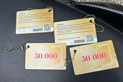 Cảnh báo thẻ QR 'tặng 50.000' treo trước nhà