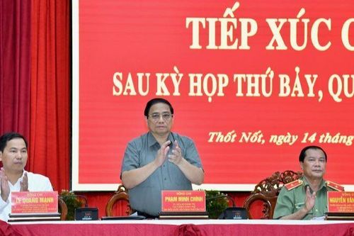 Luôn luôn lắng nghe, nỗ lực giải quyết các kiến nghị của cử tri thành phố Cần Thơ