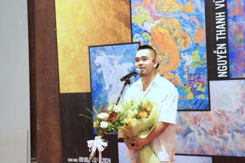 Họa sĩ 9X mở Triển lãm mỹ thuật 'Từ tính tứ linh'