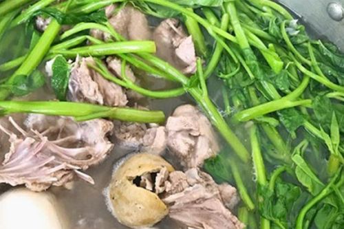 3 cách nấu vịt om sấu ngon mà đơn giản tại nhà