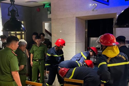 TP Hồ Chí Minh: Kịp thời giải cứu 9 người kẹt trong thang máy