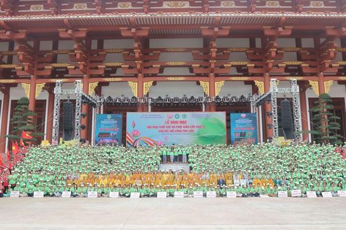 Hội trại Tuổi trẻ và Phật giáo 'nối vòng tay lớn' xác lập 2 kỷ lục Việt Nam