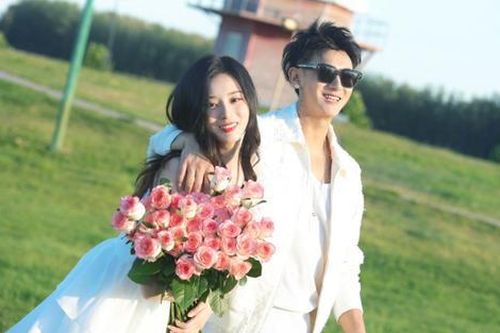 Hoàng Tử Thao bị fan và netizen quay lưng sau khi công khai hẹn hò
