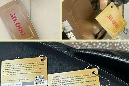 Cảnh báo chiêu trò treo thẻ chứa mã QR ở xe máy, cửa nhà để lừa đảo