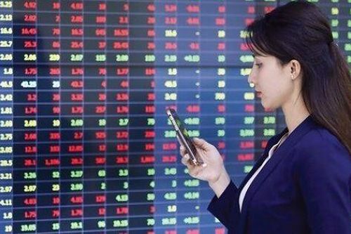 Chuyên gia VinaCapital: Thị trường có nhiều yếu tố hỗ trợ tăng trưởng