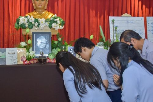 Xúc động cuộc hội ngộ của trí thức tưởng niệm Giáo sư Cao Huy Thuần (1937-2024)
