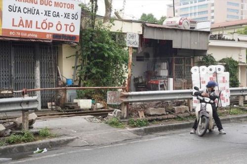 Cầu yếu, đường ngang - nguy cơ mất an toàn đường sắt