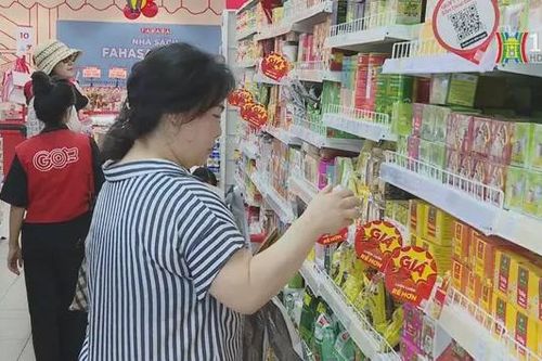 Lễ hội pháo hoa kích cầu mua sắm tại chợ truyền thống