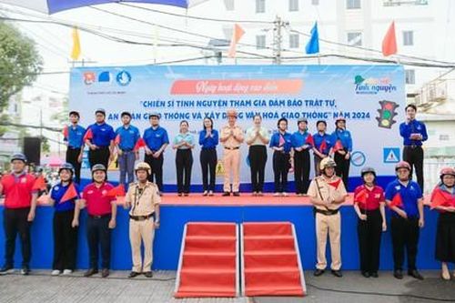 TPHCM: Phát động Chương trình đảm bảo TTATGT và xây dựng văn hóa giao thông