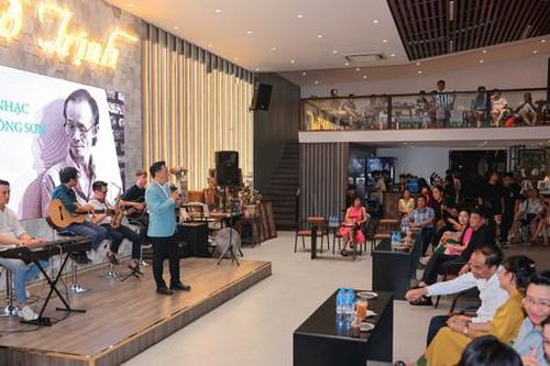 Hấp dẫn 'Đêm nhạc Trịnh Công Sơn' tại Lễ hội Sen Hà Nội 2024