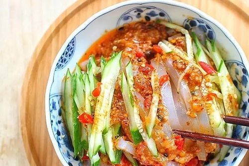 Trời nóng làm ngay món ăn này: Cực dễ mà hương vị mát lạnh, ngon miệng ăn 2 bát cũng không thấy đủ!