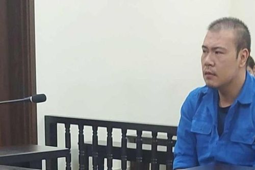Lên cơn 'ngáo đá', nghịch tử hành hung bố, sát hại bà nội