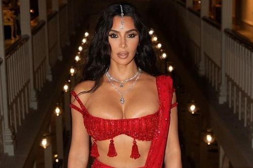 Kim Kardashian 'chơi trội' ở đám cưới con trai tỷ phú giàu nhất châu Á
