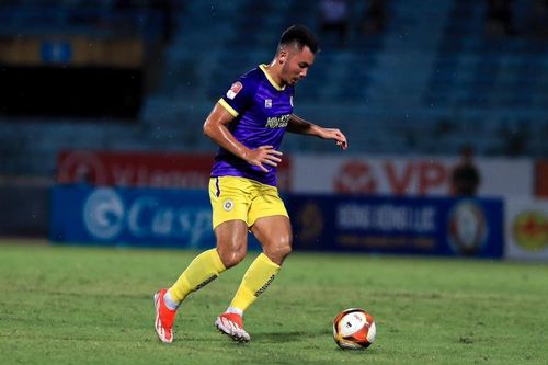 Tin nóng bóng đá Việt 15/7: Hà Nội FC chia tay tiền vệ Việt kiều, em gái thủ môn Văn Lâm gây 'bão' mạng