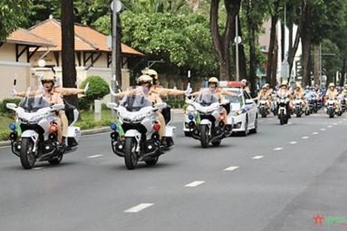 Ngày hội 'Chiến sĩ tình nguyện tham gia bảo đảm an toàn giao thông'
