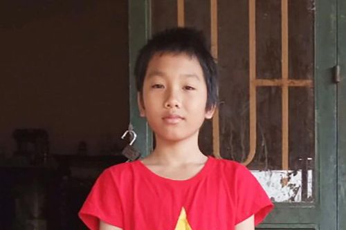 Cháu trai bị bố mẹ bỏ rơi