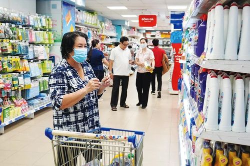 Gửi ý kiến đến kỳ họp HĐND TPHCM: Cử tri đề nghị tăng cường kiểm soát giá