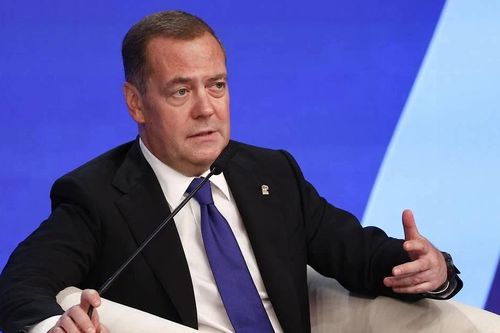 Ông Medvedev: Cựu Tổng thống Trump đã chiến thắng