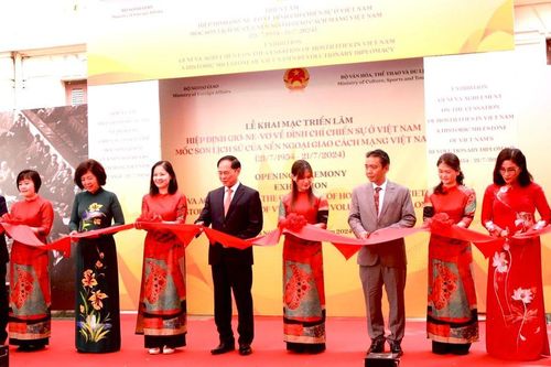 Nhiều tài liệu về Hiệp định Giơ-ne-vơ lần đầu tiên giới thiệu với công chúng