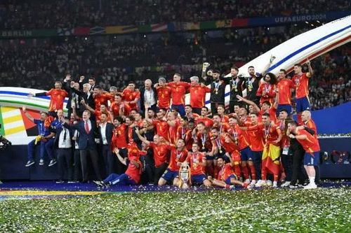 Vượt Đức, đội tuyển Tây Ban Nha lập kỷ lục vô địch EURO