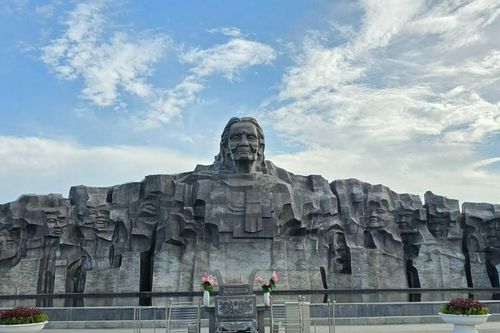 Quần thể Tượng đài Mẹ Việt Nam Anh hùng tại Quảng Nam - 'Địa chỉ đỏ' để tri ân, giáo dục lòng yêu nước cho thế hệ trẻ