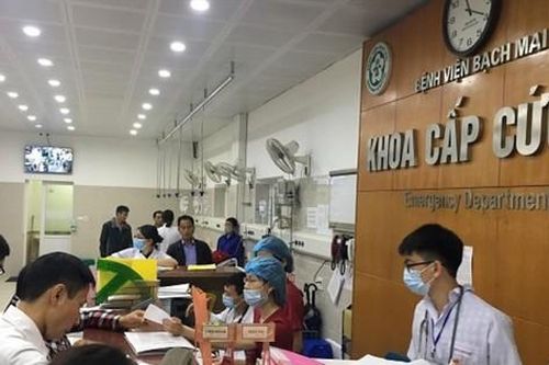 Nhiều điểm mới ở BV Bạch Mai: Khám đến 21 giờ, thí điểm bệnh án điện tử