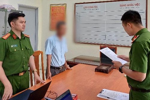 Hà Nội: Khởi tố cựu chủ tịch xã bị giao đất công ích không qua đấu giá