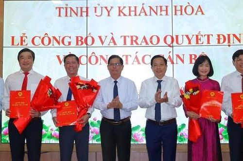 Khánh Hòa điều động, bổ nhiệm nhiều lãnh đạo cấp sở