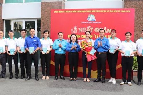 Bến Tre ra quân đội hình chuyên Lý luận trẻ tham gia chiến dịch tình nguyện hè