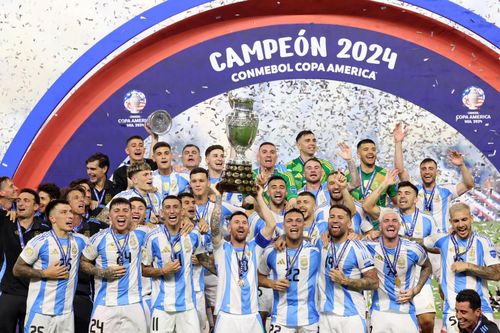 Messi rời sân trong nước mắt, Argentina vẫn vô địch Copa America