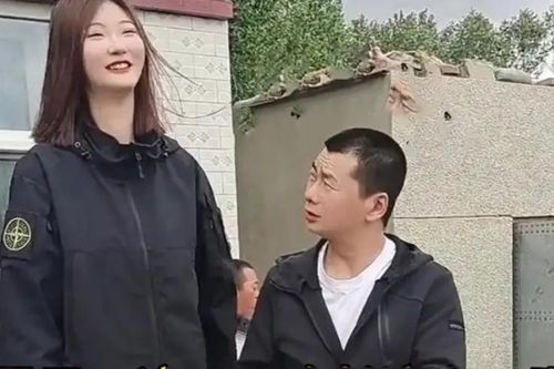 Cao hơn 2m, cô gái 25 tuổi gặp trắc trở trong chuyện tình duyên