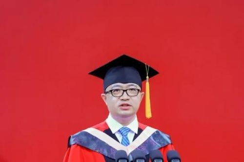 Bài phát biểu 'điểm đến đích thực trong đời' gây xúc động ở lễ tốt nghiệp