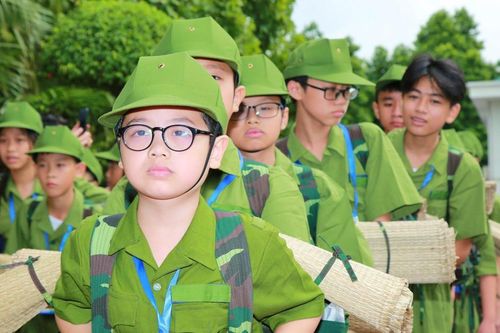 Khai giảng và xuất quân chương trình 'Học làm chiến sĩ Công an' năm 2024