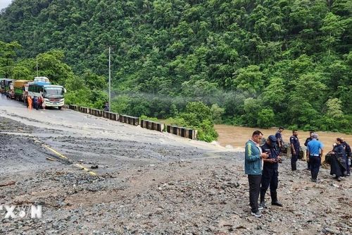 Chưa có thông tin về người Việt Nam trong vụ lở đất ở Nepal