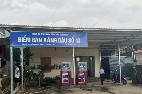 Quản lý thị trường xử phạt một doanh nghiệp bán xăng kém chất lượng