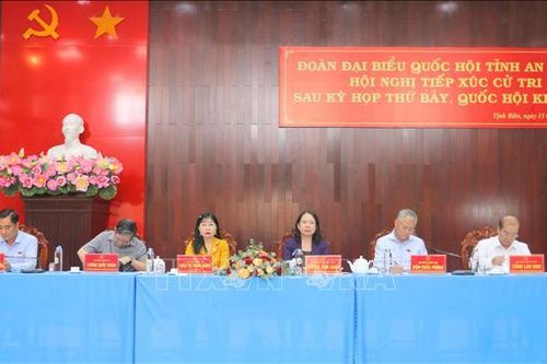 Phó Chủ tịch nước Võ Thị Ánh Xuân tiếp xúc cử tri tại tỉnh An Giang