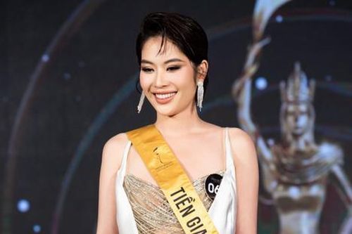 Sự thờ ơ của chị gái Nam Em