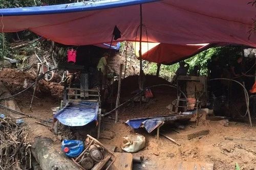 'Vàng tặc' lại lộng hành tại khu vực giáp ranh Thanh Hóa và Hòa Bình