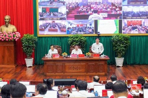 Hậu Giang yêu cầu cán bộ viết nhật ký làm việc để đo lường hiệu quả