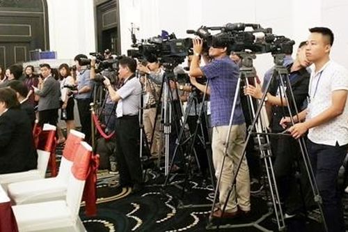 Trách nhiệm cung cấp thông tin báo chí?