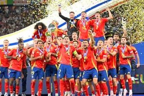 Tây Ban Nha trở thành 'nhà vua vĩ đại nhất EURO'
