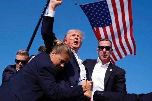 FBI điều tra khủng bố nội địa vụ ám sát ông Trump