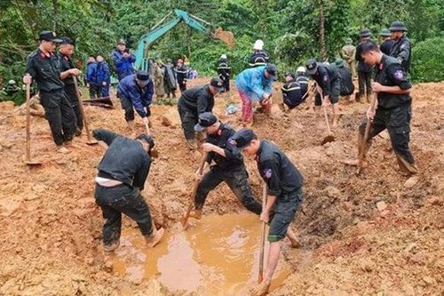 Chủ tịch nước chia buồn với các gia đình bị nạn trong vụ sạt lở ở Hà Giang
