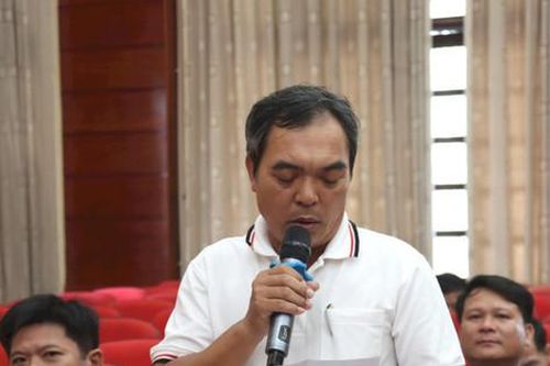 Cử tri Phú Xuyên kiến nghị đầu tư hạ tầng nông thôn xuống cấp