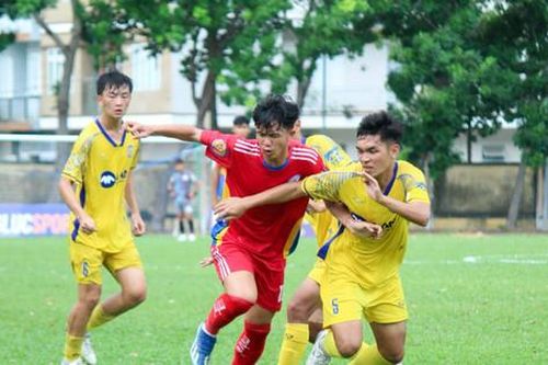 Sông Lam Nghệ An và PVF giành vé vào tứ kết Giải U17 Quốc gia