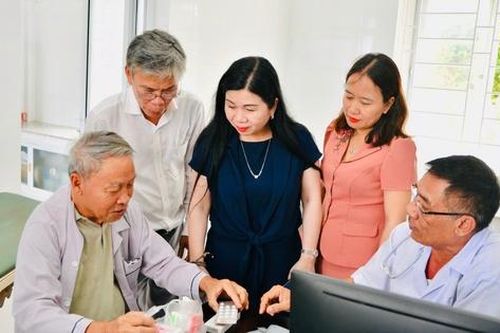 Chiến lược của ngành y tế trong ưu tiên nguồn lực cho y tế cơ sở vùng khó khăn