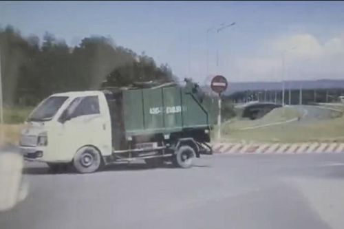 Đà Nẵng: Ô tô chở rác chạy ngược chiều, lái xe bị phạt 5 triệu đồng, tước giấy phép lái xe 2 tháng