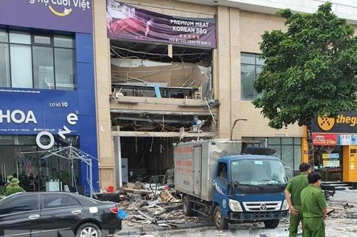 Điều tra, làm rõ nguyên nhân vụ nổ lớn tại Vĩnh Phúc khiến 8 người bị thương