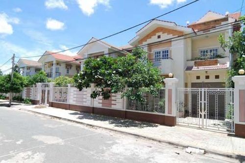 Không cấp giấy chứng nhận cho chủ 135 nền đất tại dự án Bắc Lương Bèo