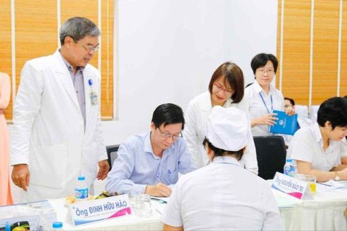 Thành phố Hồ Chí Minh: Điểm chất lượng khối bệnh viện công tăng, tư nhân giảm